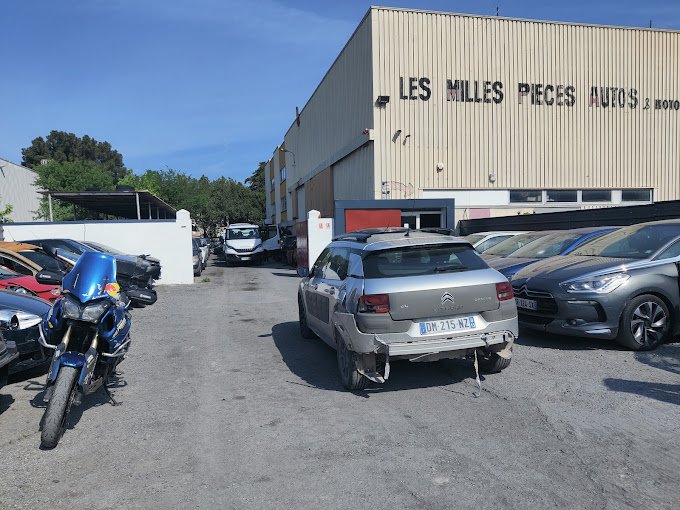 Aperçu des activités de la casse automobile LES MILLES PIECES AUTOS située à AIX-EN-PROVENCE (13290)